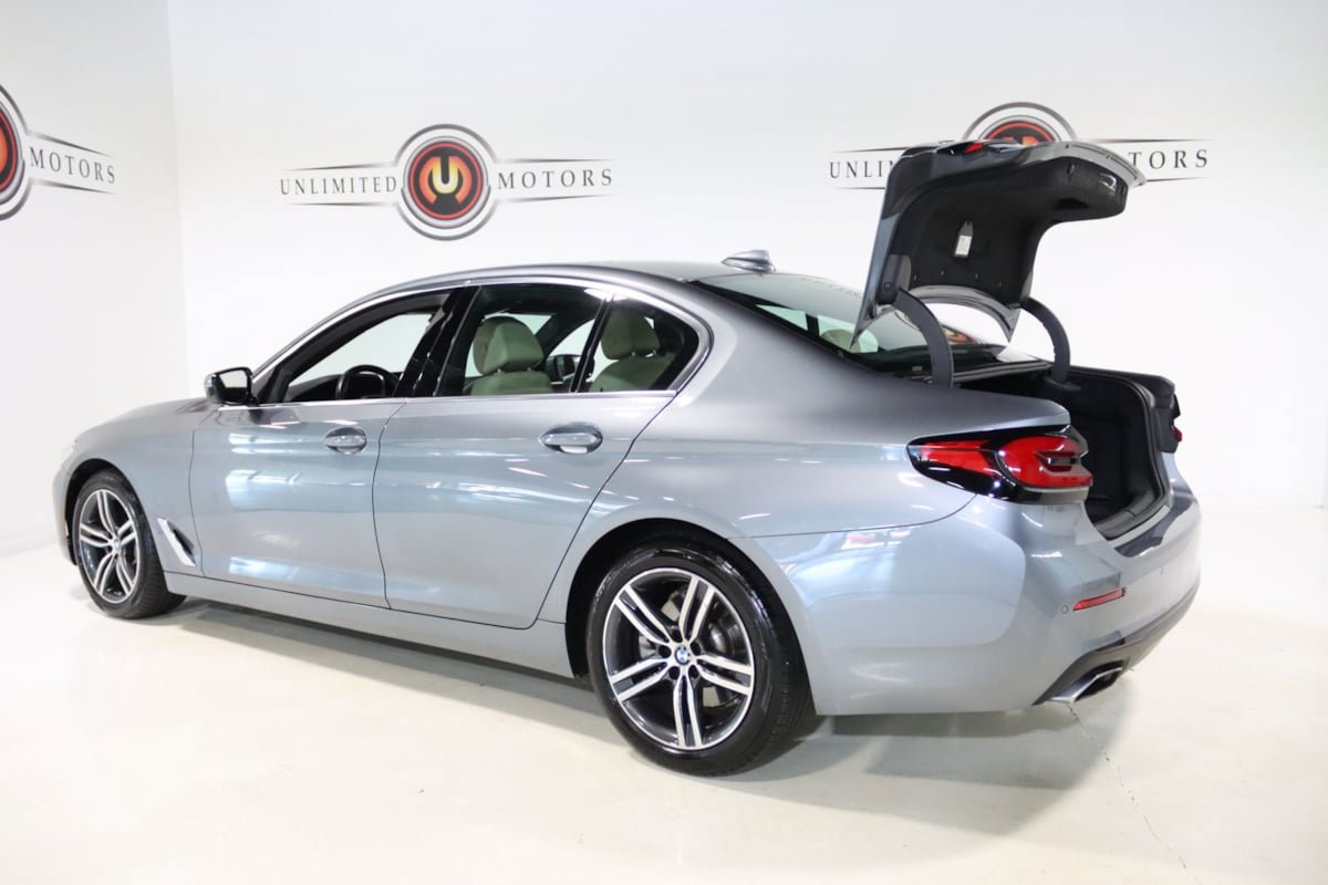 Used 2021 BMW 530i xDrive w/ Convenience Package AWD/4WD image 29