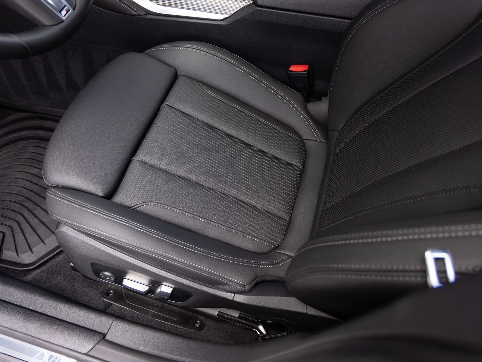 Used 2023 BMW M440i Gran Coupe w/ Premium Package RWD image 19