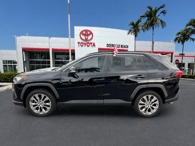 Used 2021 Toyota RAV4 XLE Premium FWD image 4