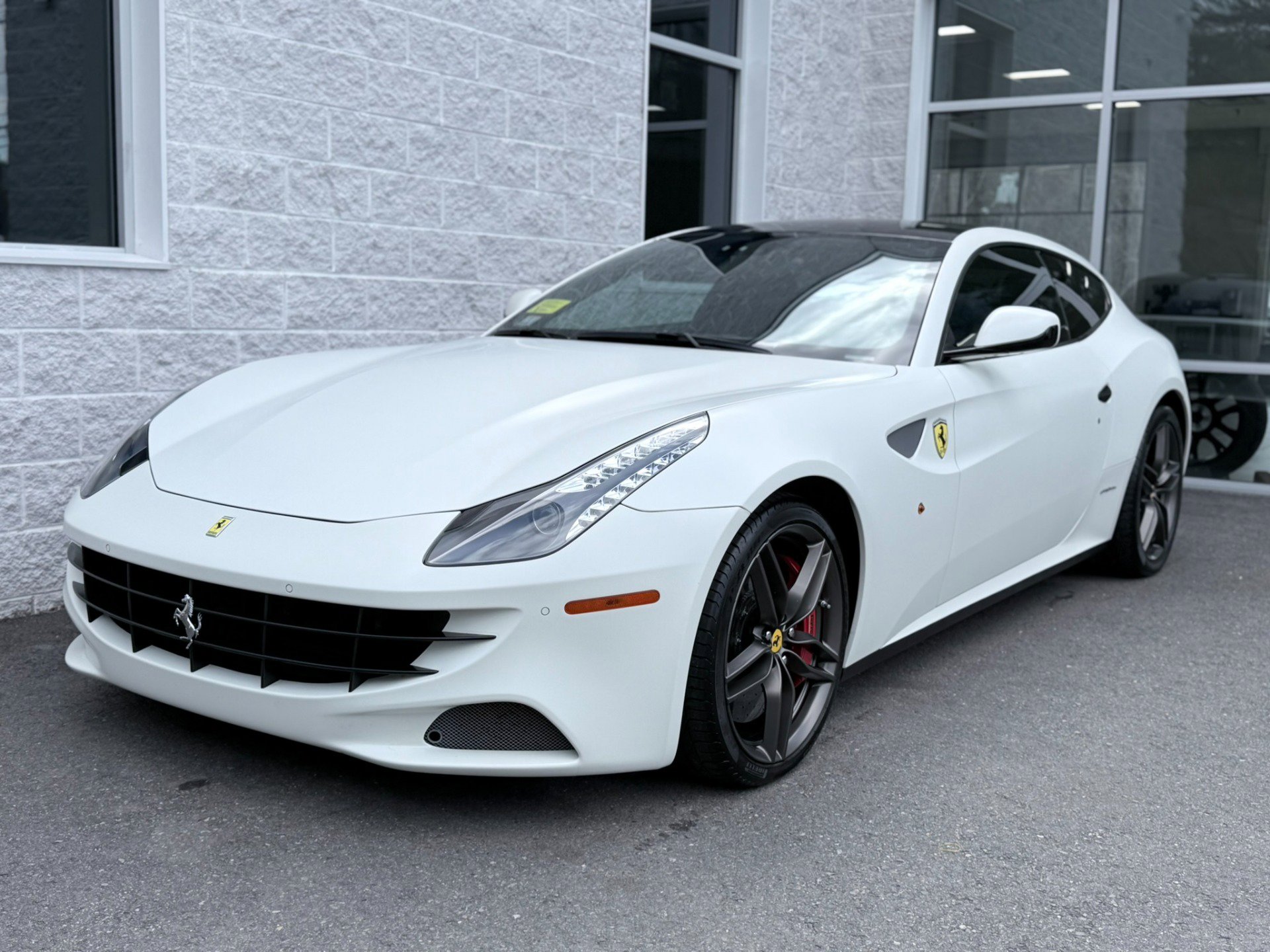 Used 2012 Ferrari FF image 4