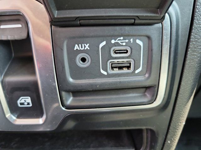 Used 2021 Jeep Wrangler Sport S image 29