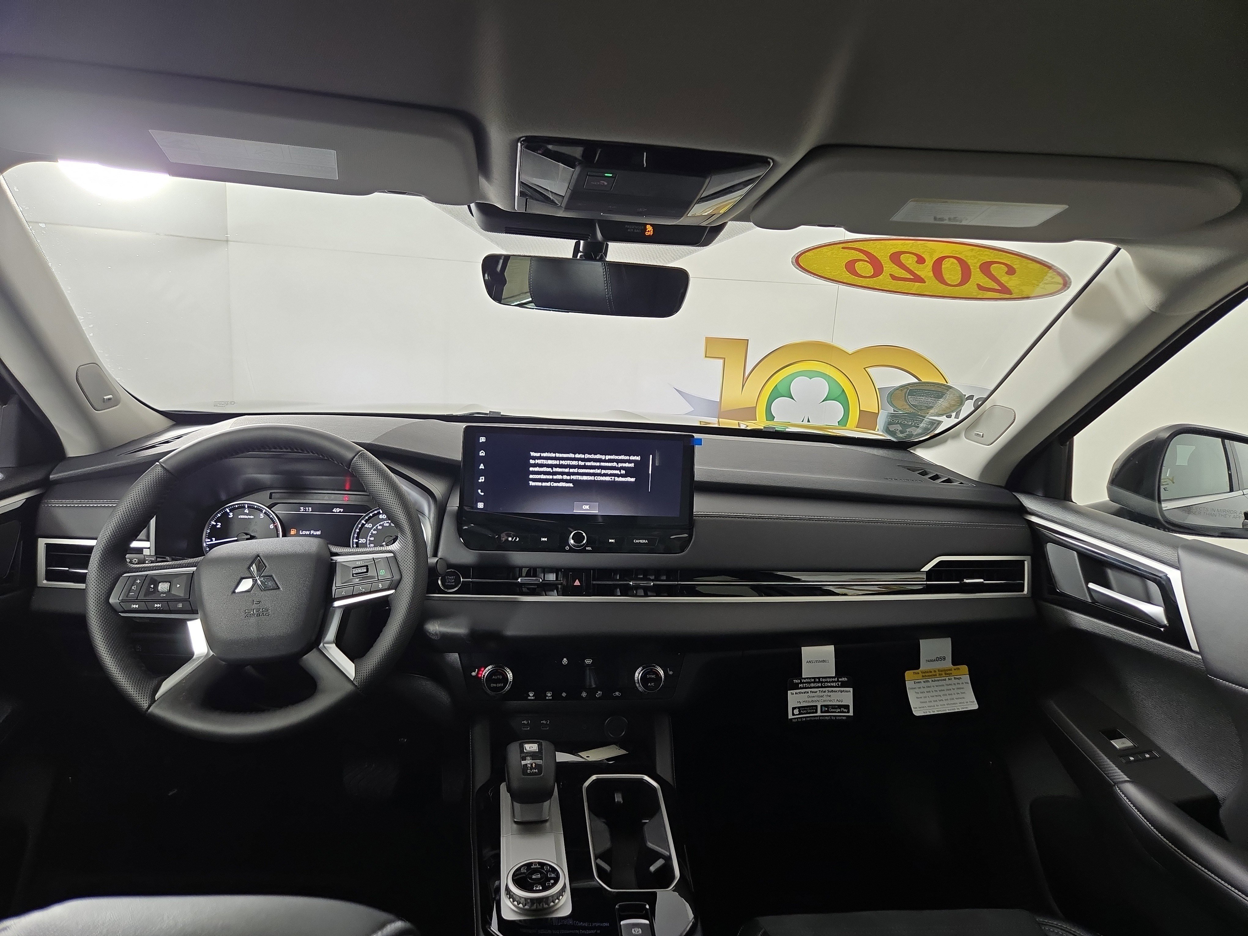 New 2026 Mitsubishi Outlander SE image 13