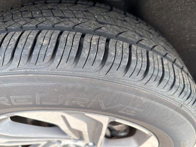 Used 2023 Hyundai Santa Fe SEL w/ Premium Package image 5