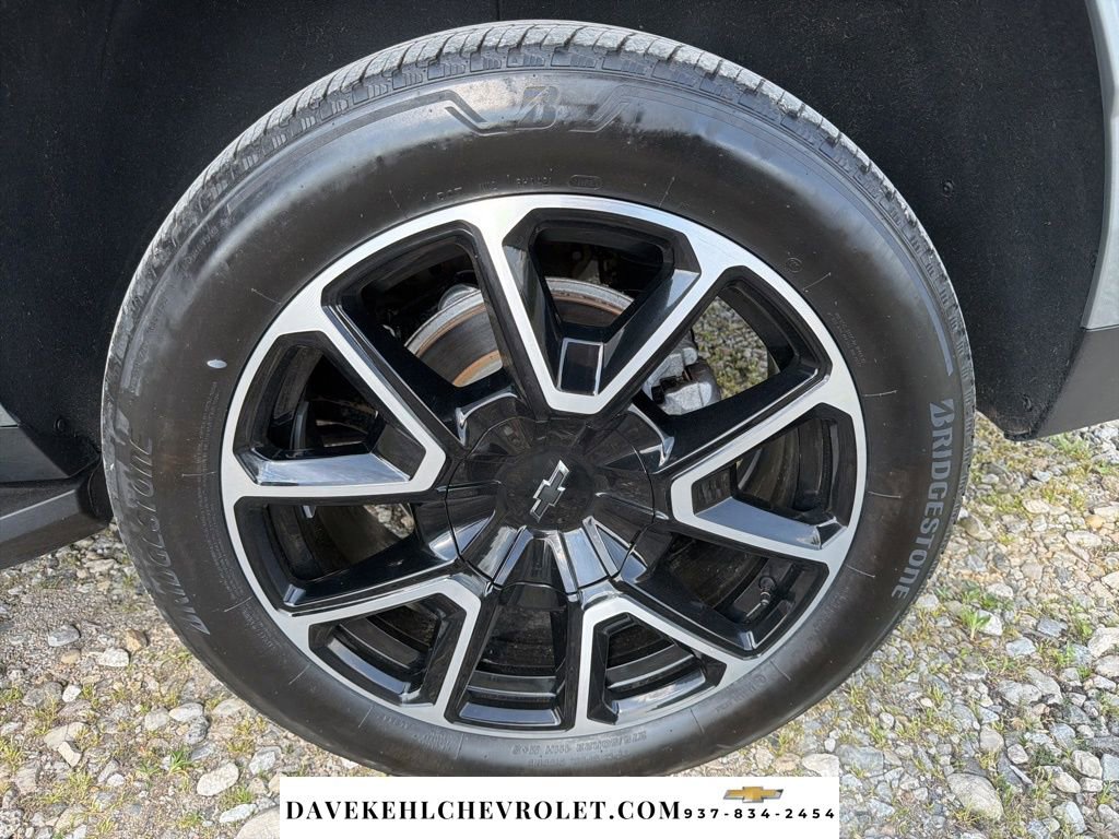 Used 2024 Chevrolet Tahoe RST w/ Luxury Package AWD/4WD image 40