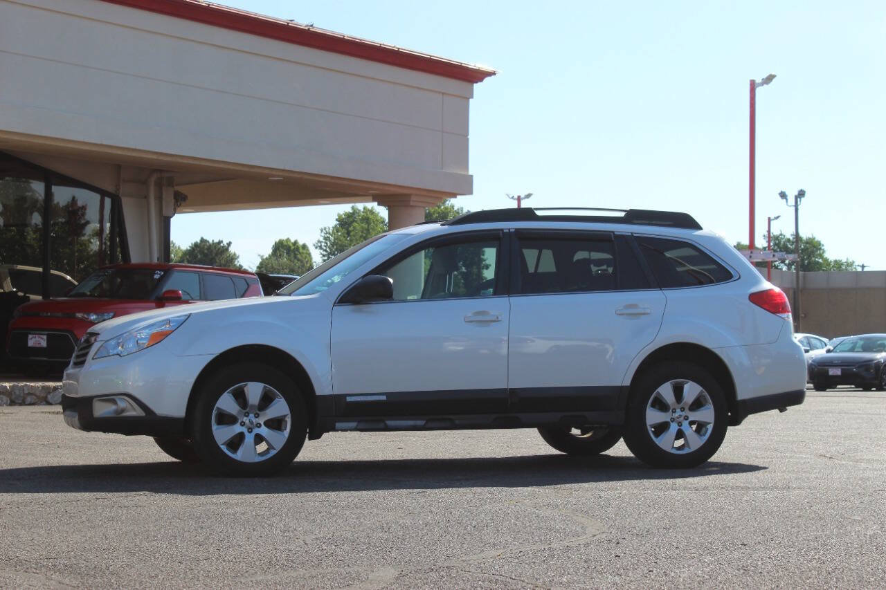 Used 2012 Subaru Outback 2.5i Limited AWD/4WD image 6