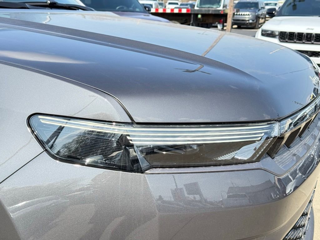 New 2026 Jeep Grand Wagoneer L Limited w/ Premium Group II image 9