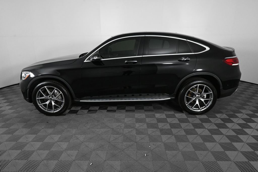 Used 2020 Mercedes-Benz GLC 300 4MATIC Coupe image 3