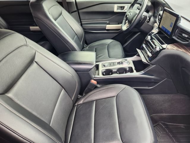 Used 2021 Ford Explorer Limited w/ Hybrid Equipment Group 310A AWD/4WD image 14