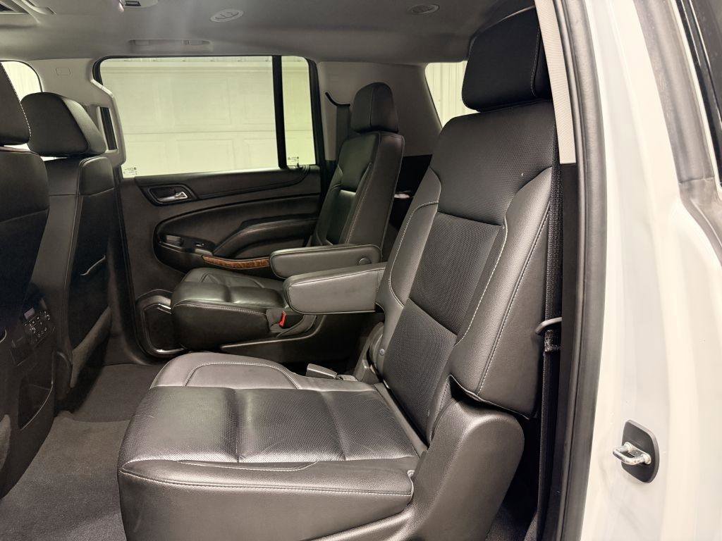 Used 2019 Chevrolet Suburban Premier AWD/4WD image 29
