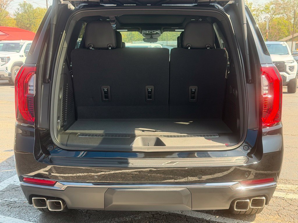 New 2027 GMC Yukon Denali Ultimate AWD/4WD image 8