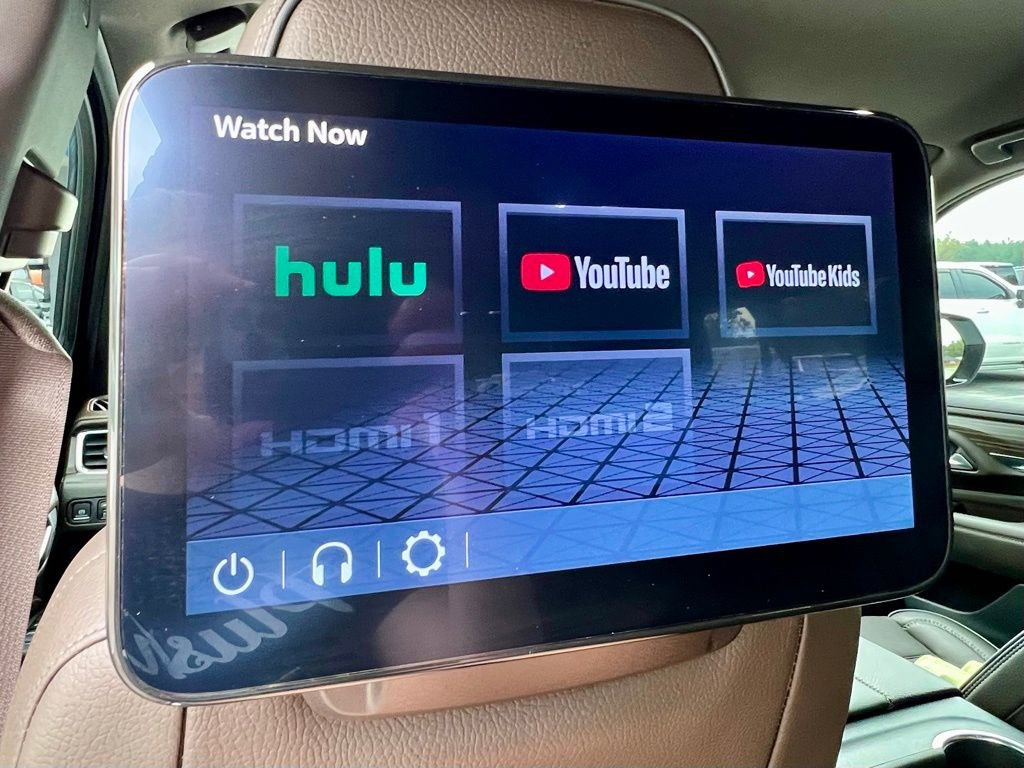 Used 2024 GMC Yukon XL Denali w/ Advanced Technology Package image 26