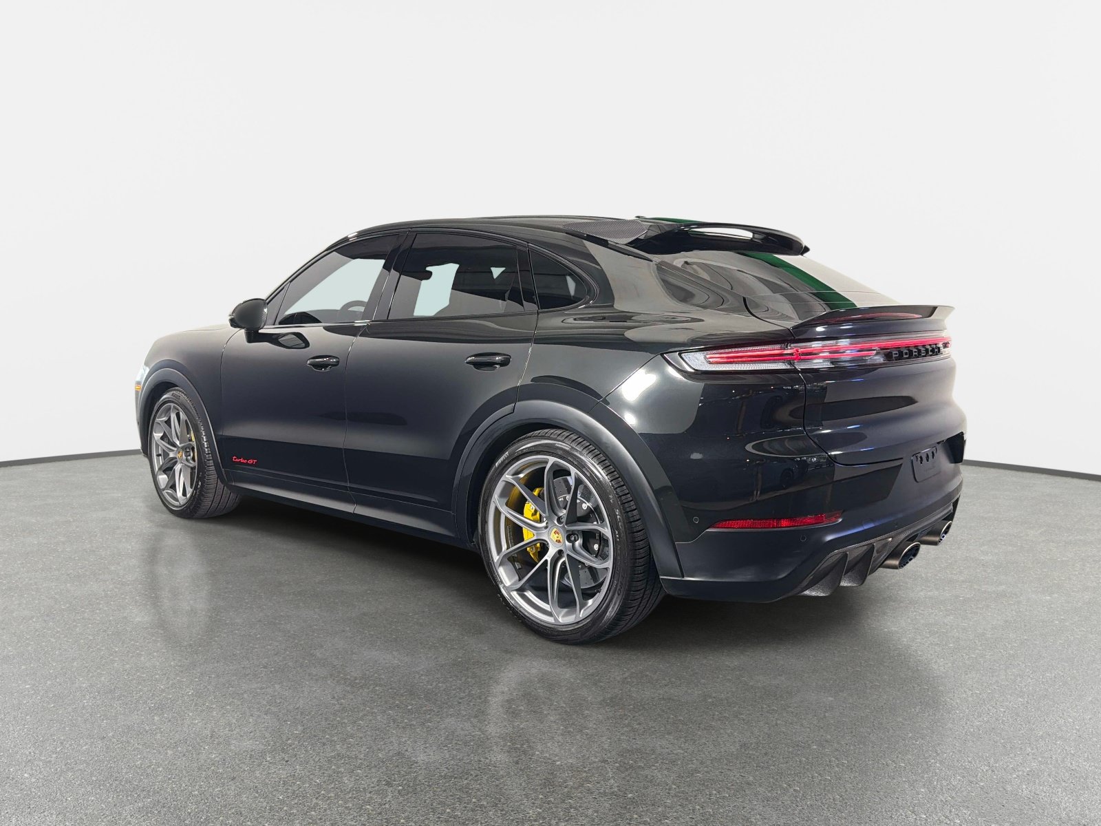 Used 2024 Porsche Cayenne Turbo GT AWD/4WD image 5
