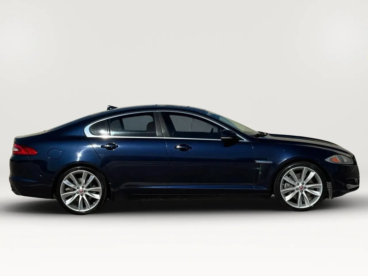 Used 2015 Jaguar XF Portfolio AWD/4WD image 10