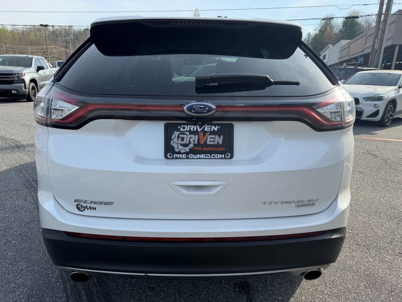 Used 2015 Ford Edge Titanium w/ Equipment Group 302A FWD image 7