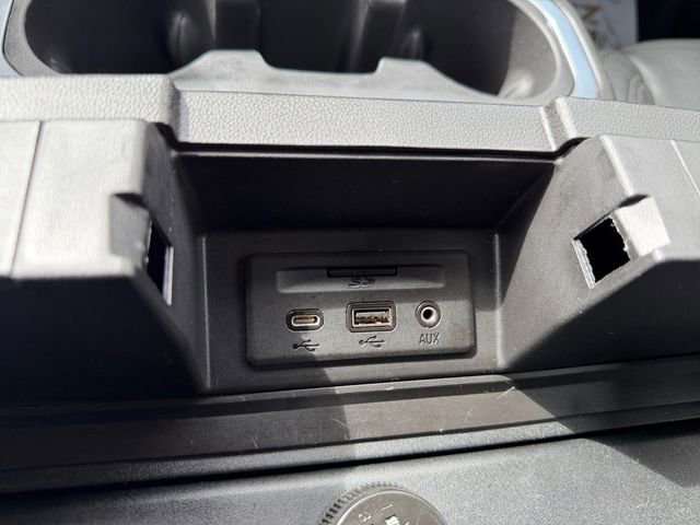 Used 2021 GMC Sierra 3500 Denali w/ Technology Package image 31