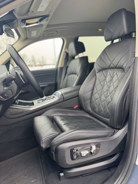 Used 2023 BMW X7 xDrive40i w/ Premium Package AWD/4WD image 10