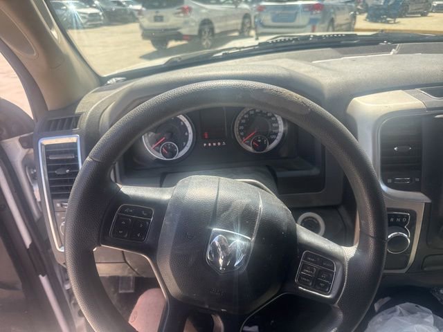 Used 2019 RAM 1500 Classic SLT RWD image 18