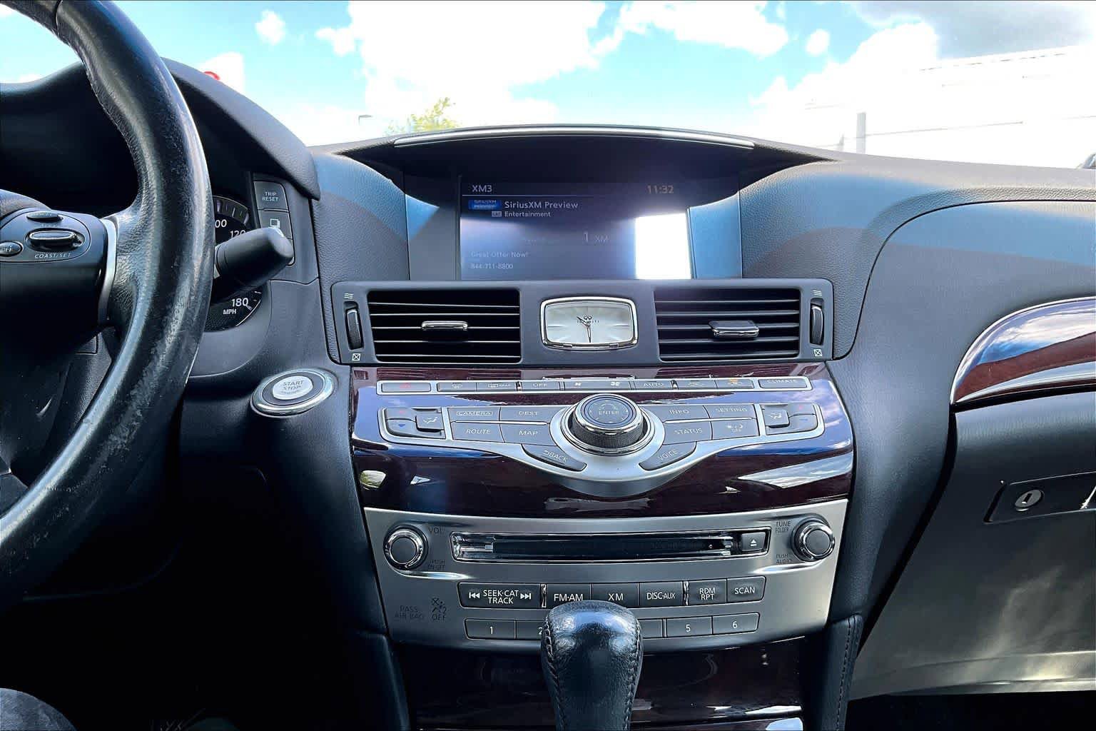 Used 2016 INFINITI Q70 L 3.7 AWD/4WD image 36