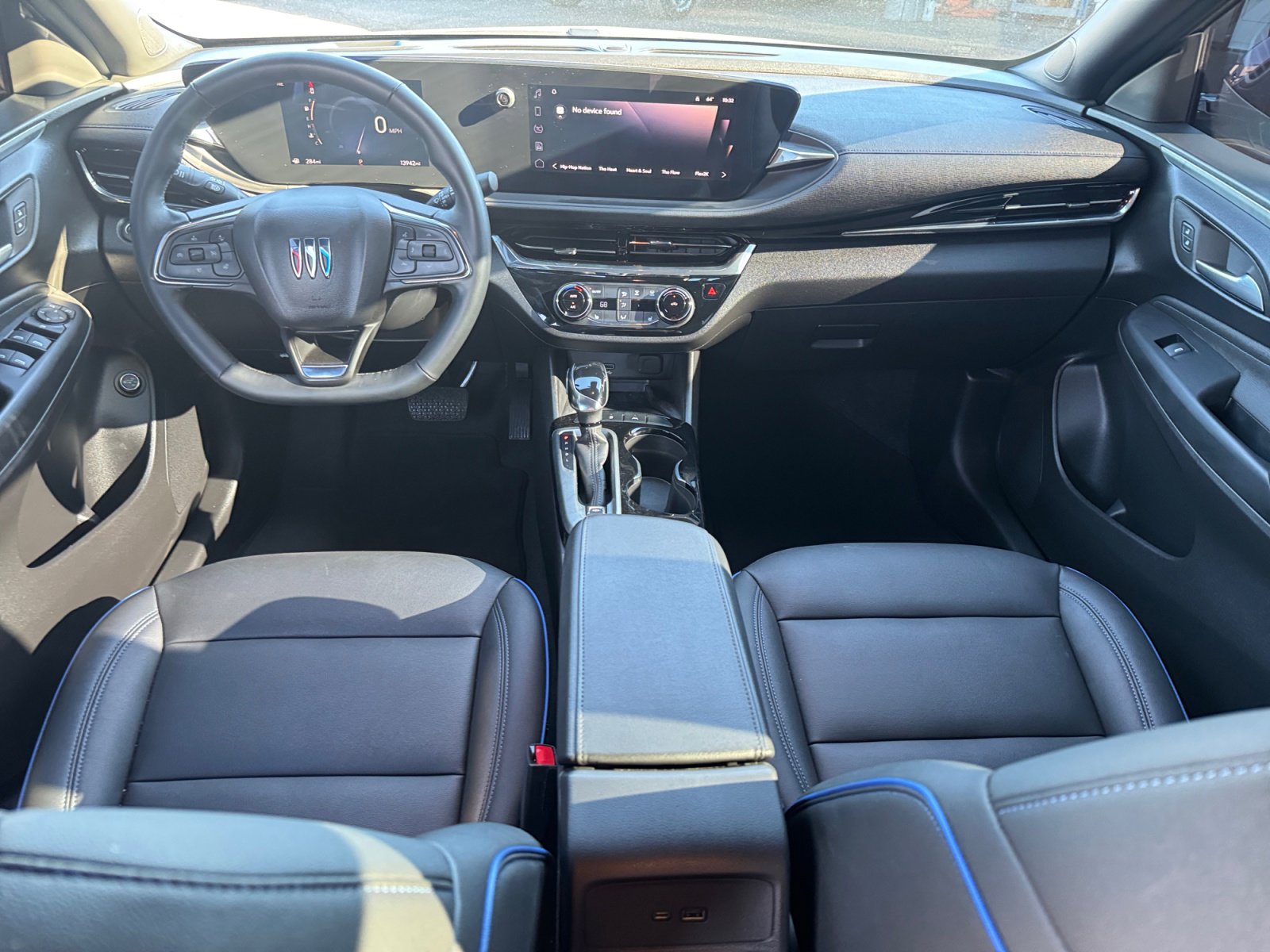 Used 2025 Buick Envista Sport Touring w/ Convenience I Package image 17