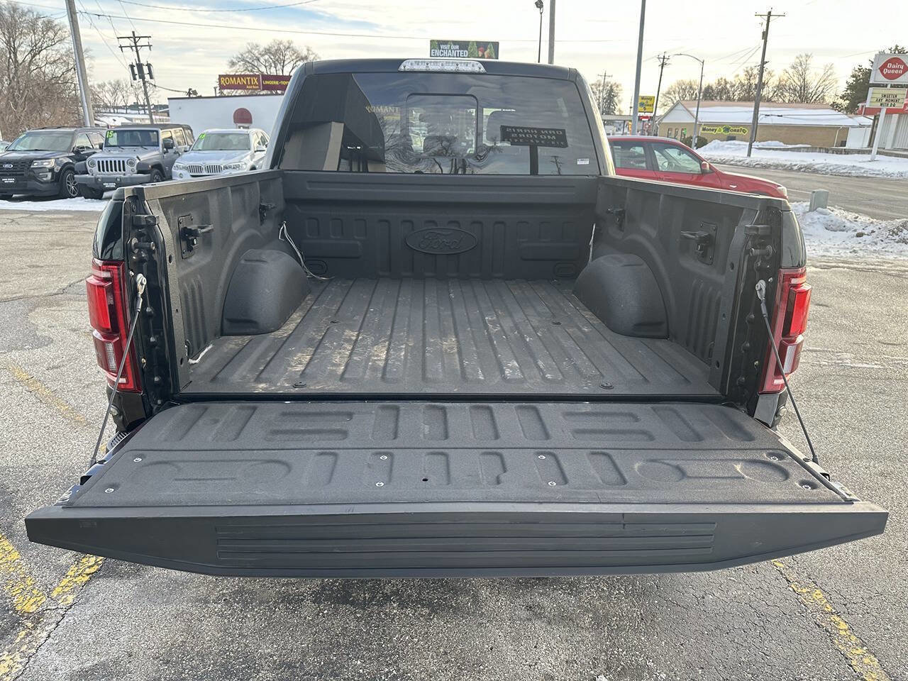 Used 2017 Ford F150 Raptor w/ Equipment Group 802A Luxury image 11