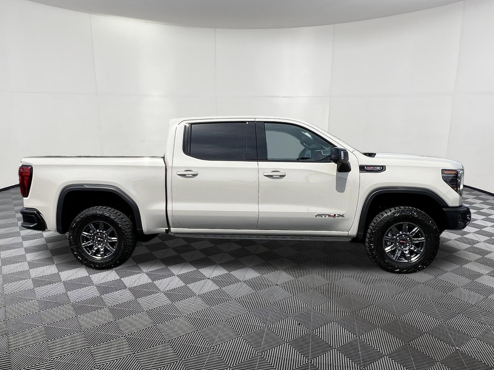 New 2026 GMC Sierra 1500 AT4X AWD/4WD image 7
