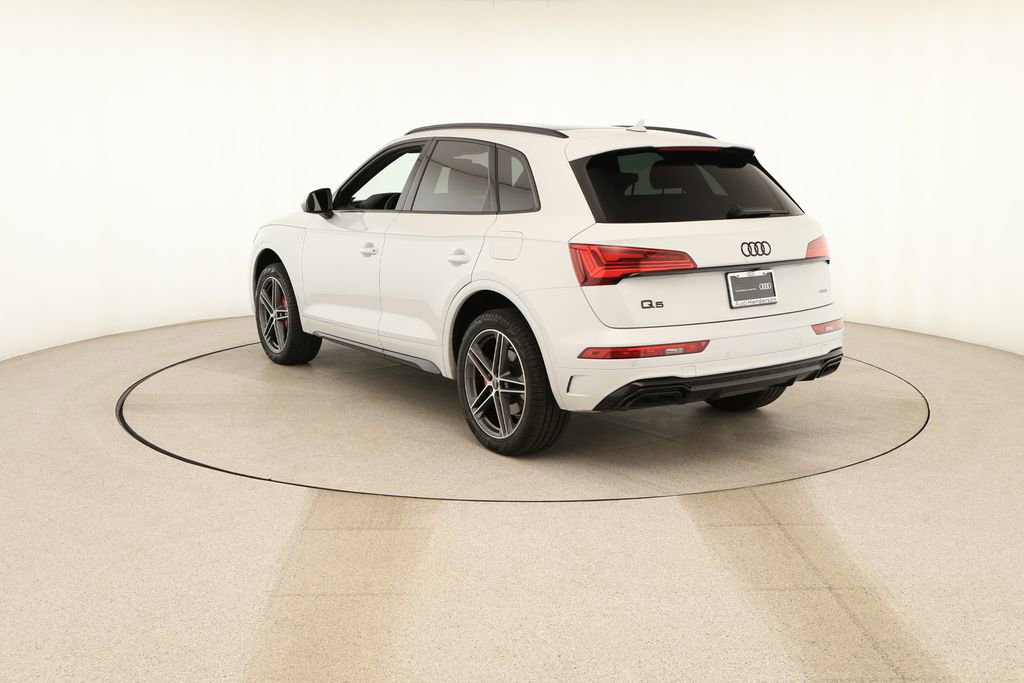 Certified 2025 Audi Q5 e Premium Plus w/ Premium Plus Package image 4