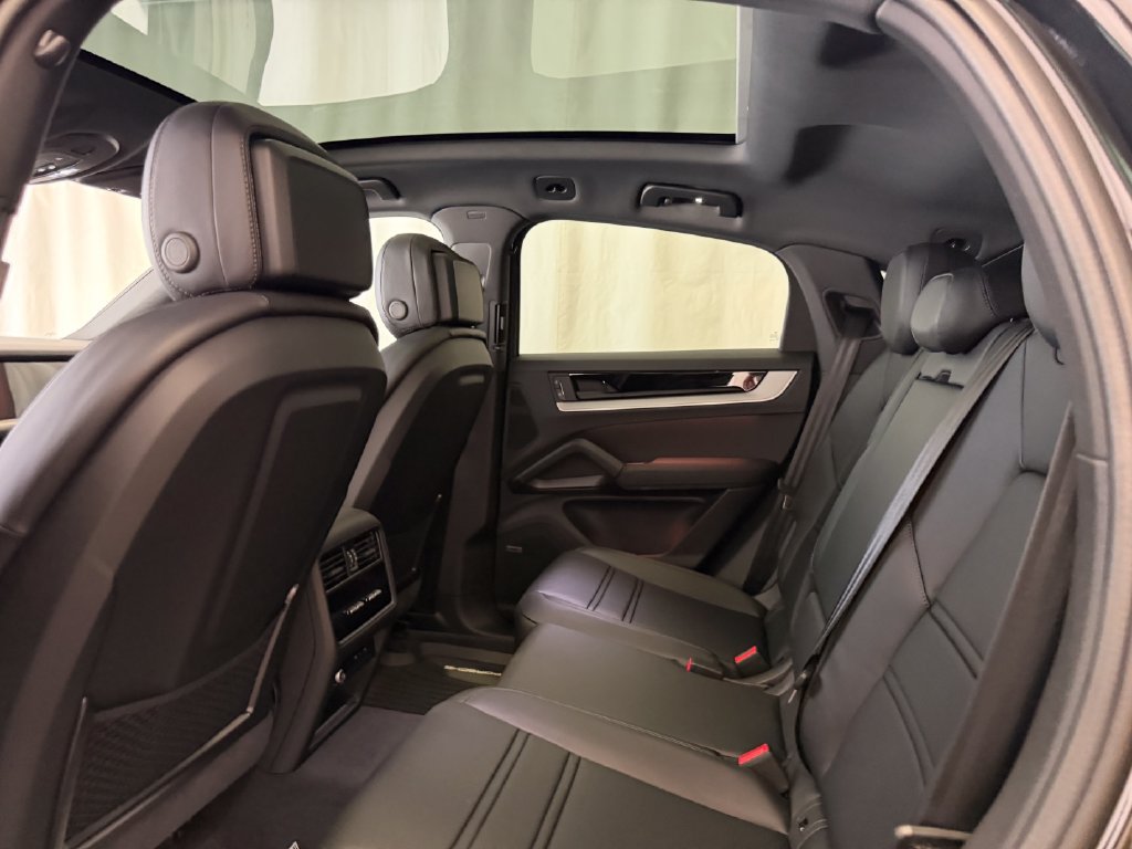 New 2026 Porsche Cayenne S AWD/4WD image 24