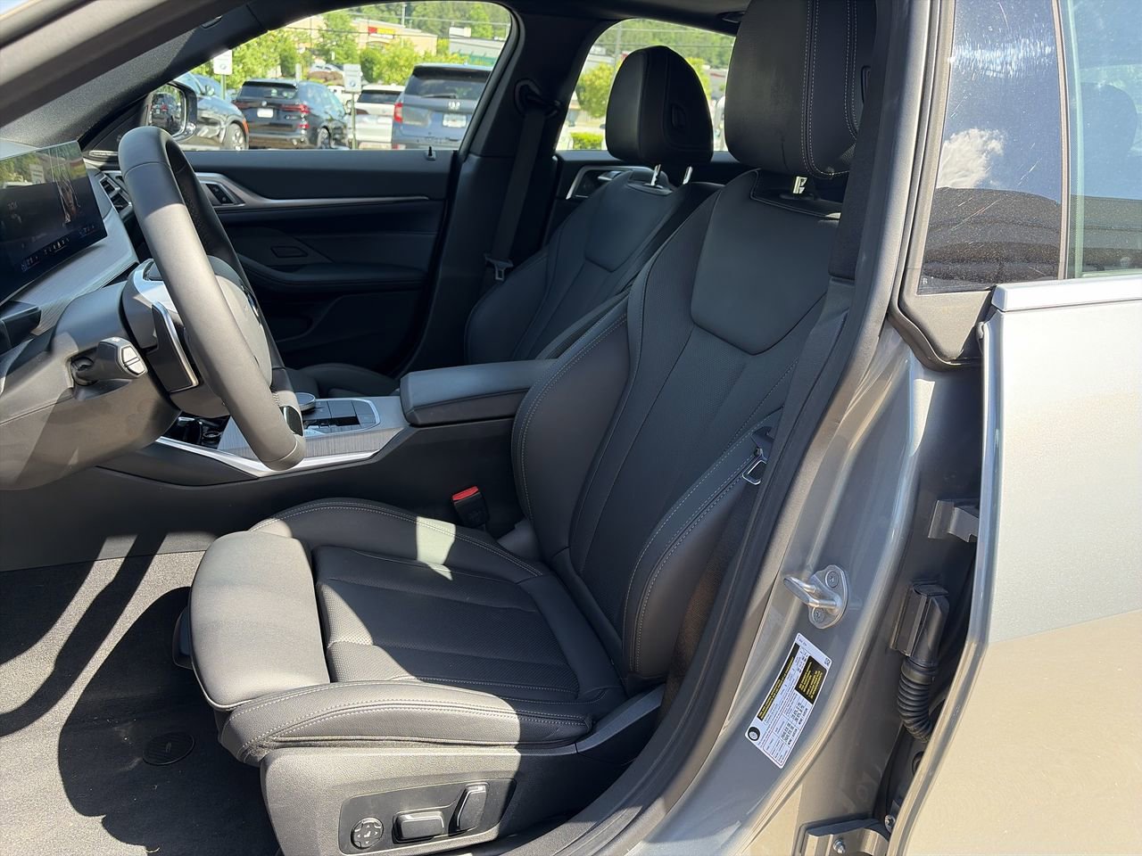Used 2025 BMW 430i w/ Premium Package RWD image 14