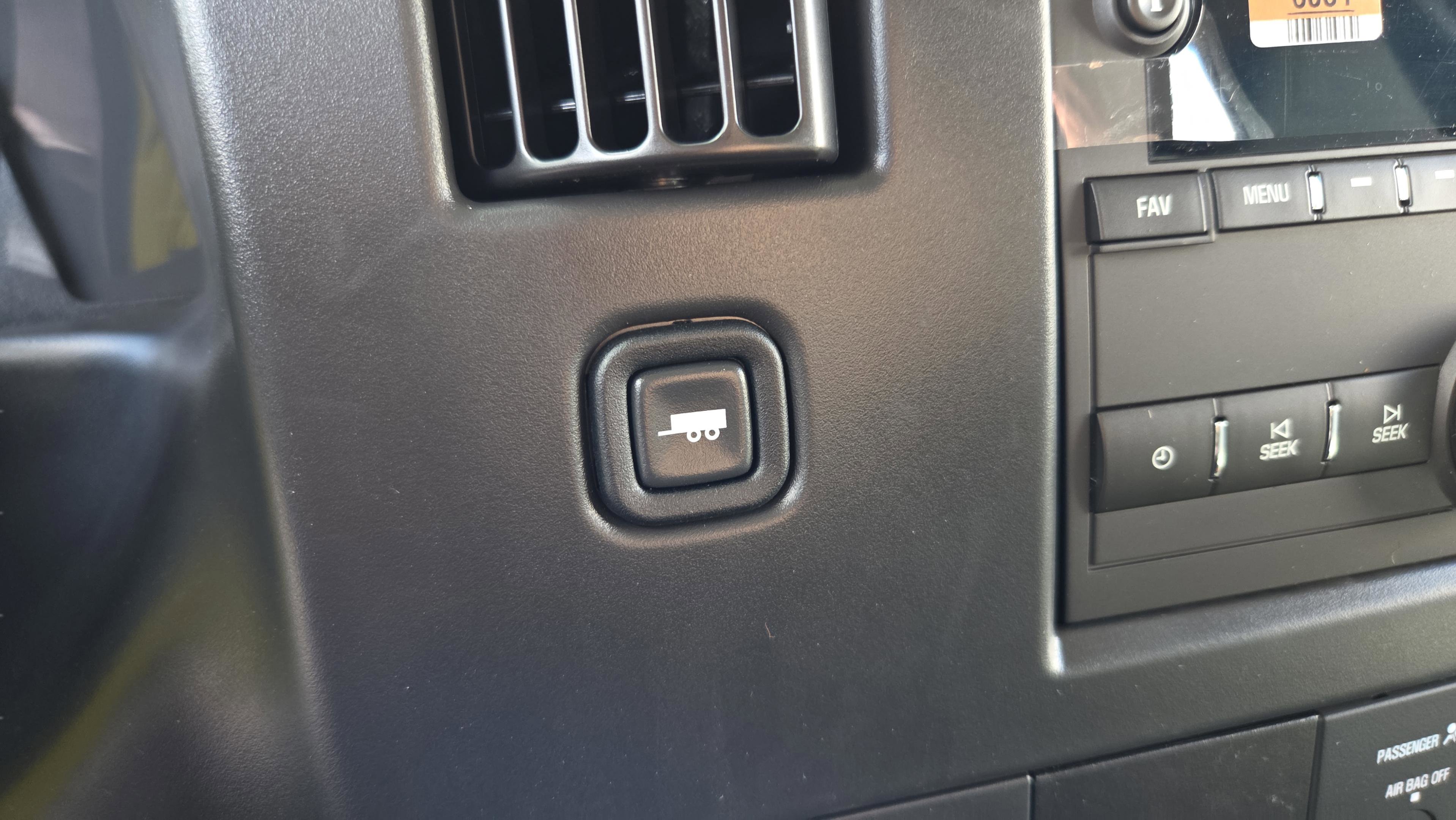 New 2026 Chevrolet Express 2500 LT w/ LT Preferred Equipment Group image 19