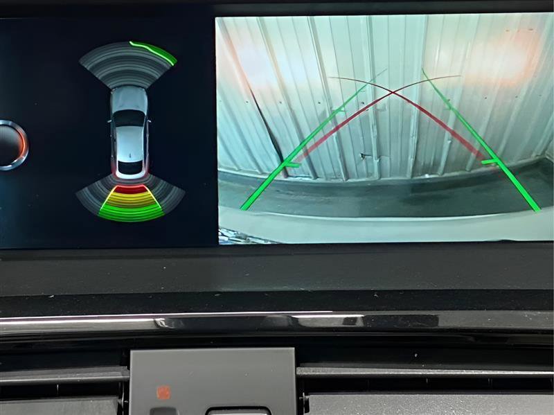 Used 2017 BMW X4 M40i image 25