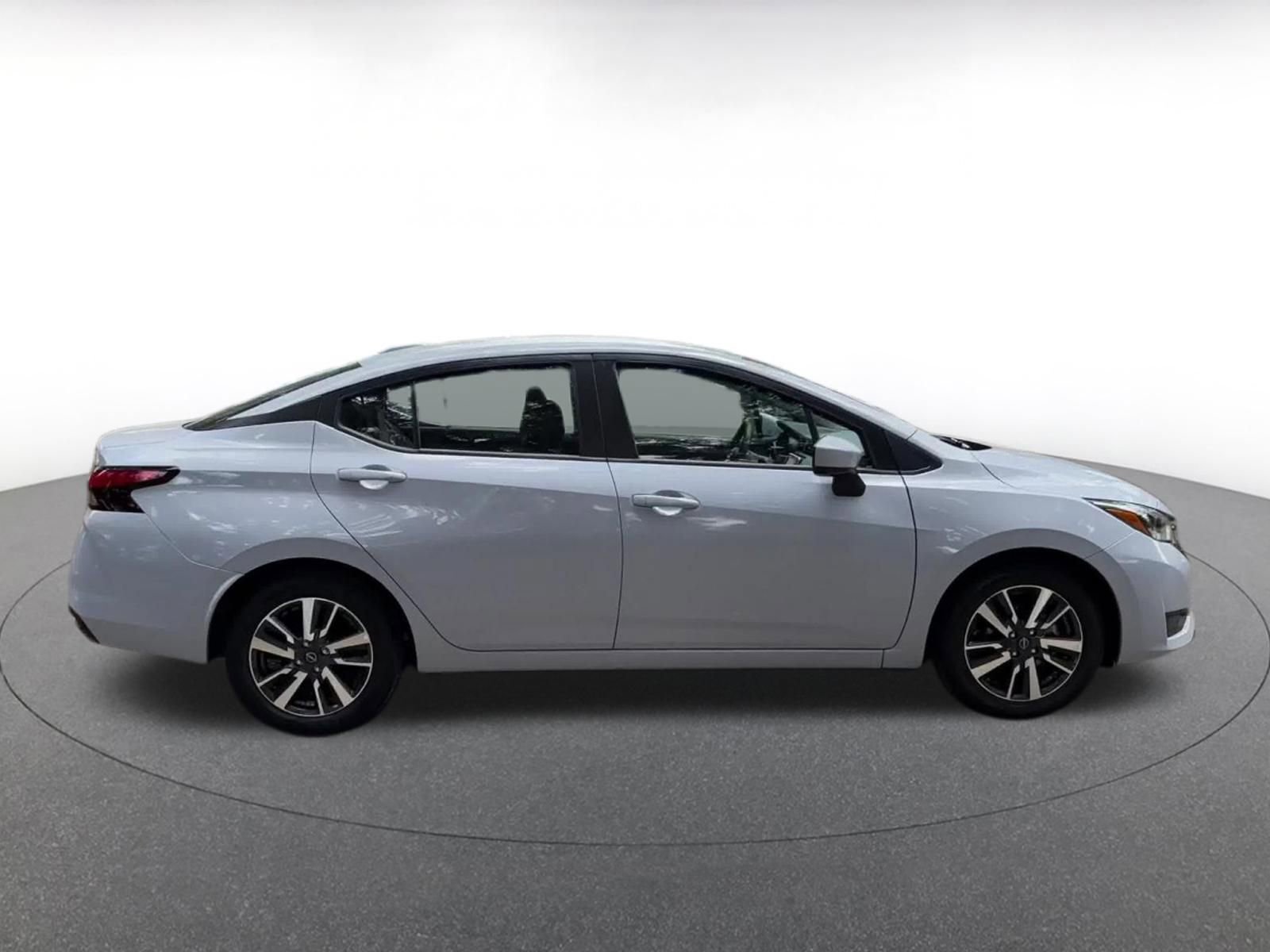 Used 2025 Nissan Versa SV FWD image 16