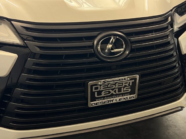 Used 2023 Lexus LX 600 4WD w/ Appearance Package image 17