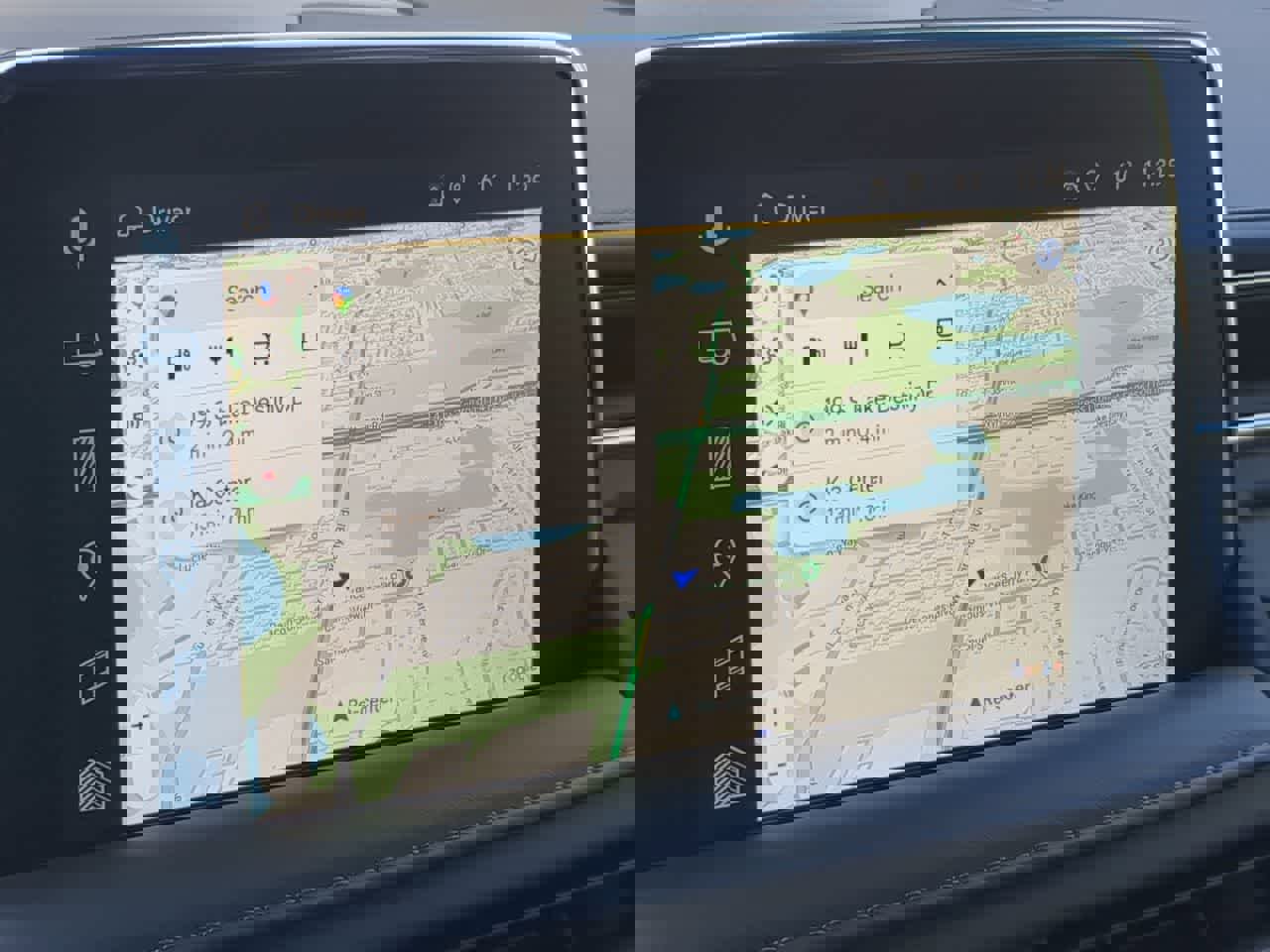 Used 2023 Chevrolet Suburban Z71 w/ Luxury Package image 26