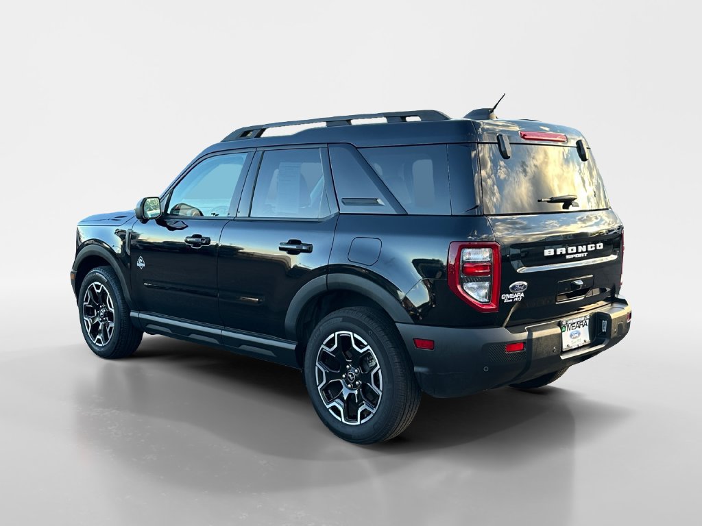 Used 2025 Ford Bronco Sport Outer Banks w/ Outer Banks Tech Package+ AWD/4WD image 3