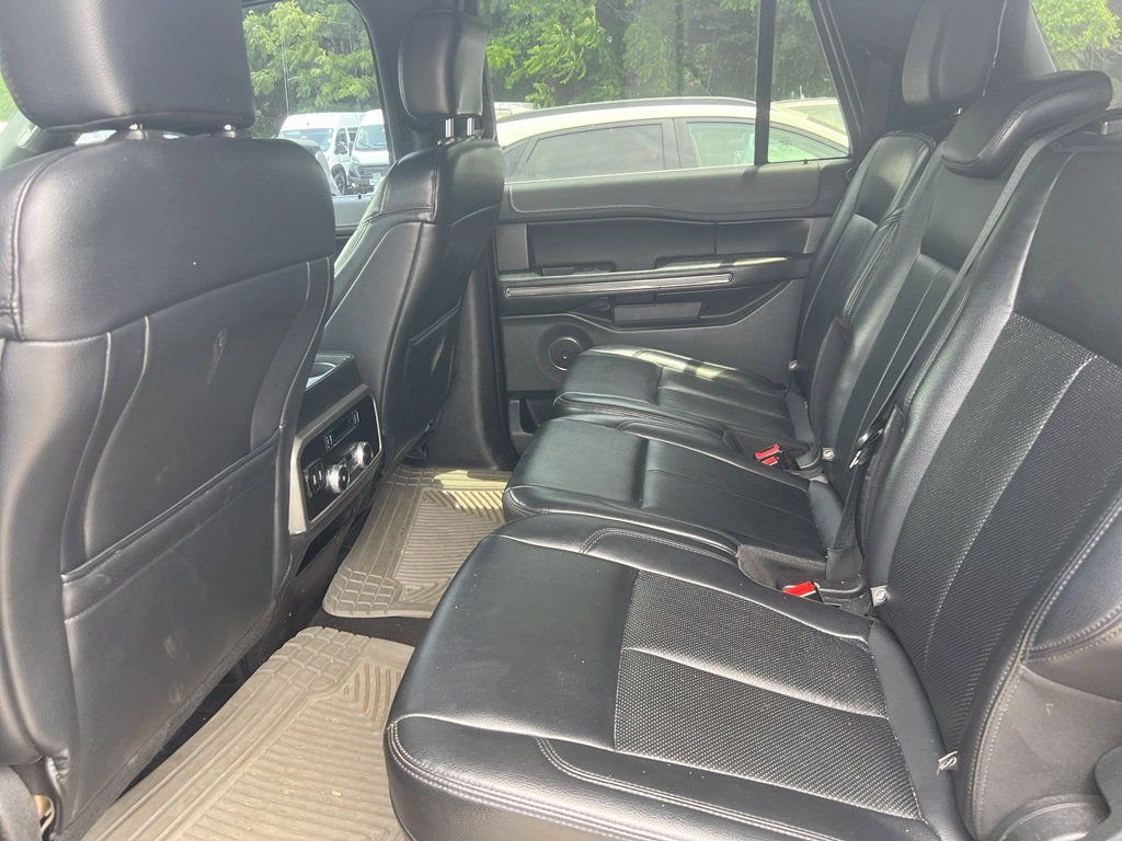 Used 2019 Ford Expedition Max XLT w/ Equipment Group 201A AWD/4WD image 7