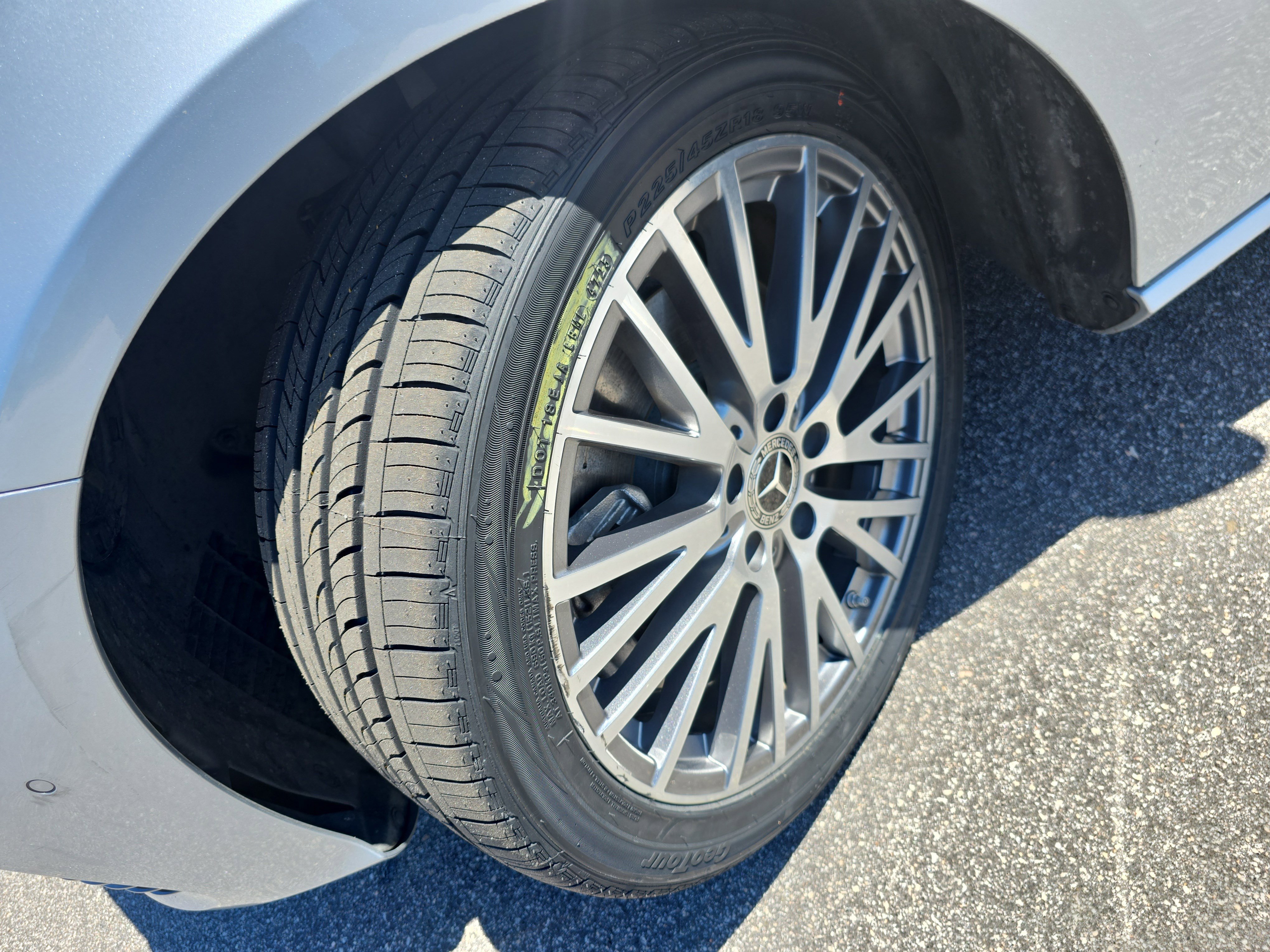Used 2025 Mercedes-Benz CLA 250 4MATIC image 30