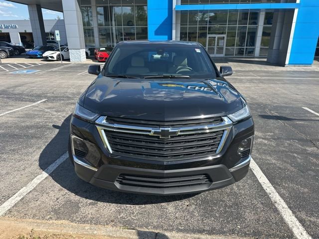 Used 2023 Chevrolet Traverse LS FWD image 3