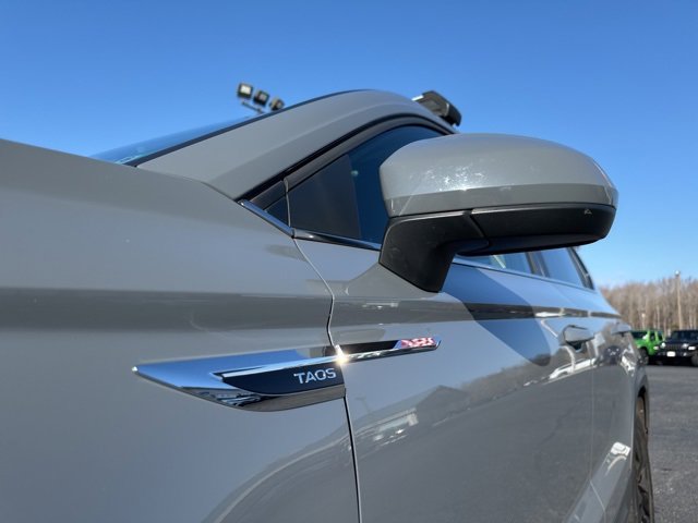 Used 2022 Volkswagen Taos SE image 12