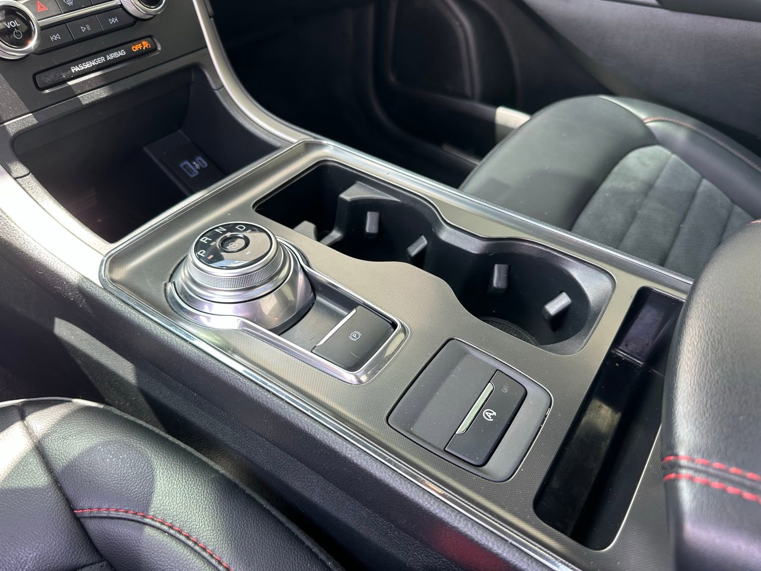 Used 2024 Ford Edge ST-Line AWD/4WD image 12