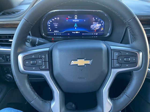 Used 2023 Chevrolet Suburban Premier image 11