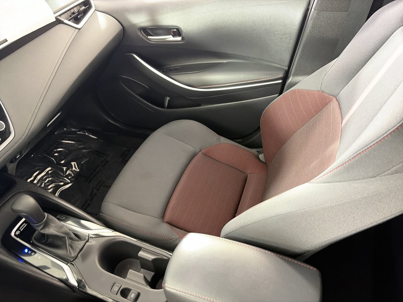 Used 2024 Toyota Corolla SE FWD image 21