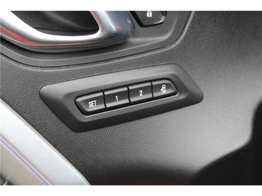 Used 2018 Chevrolet Camaro SS image 13