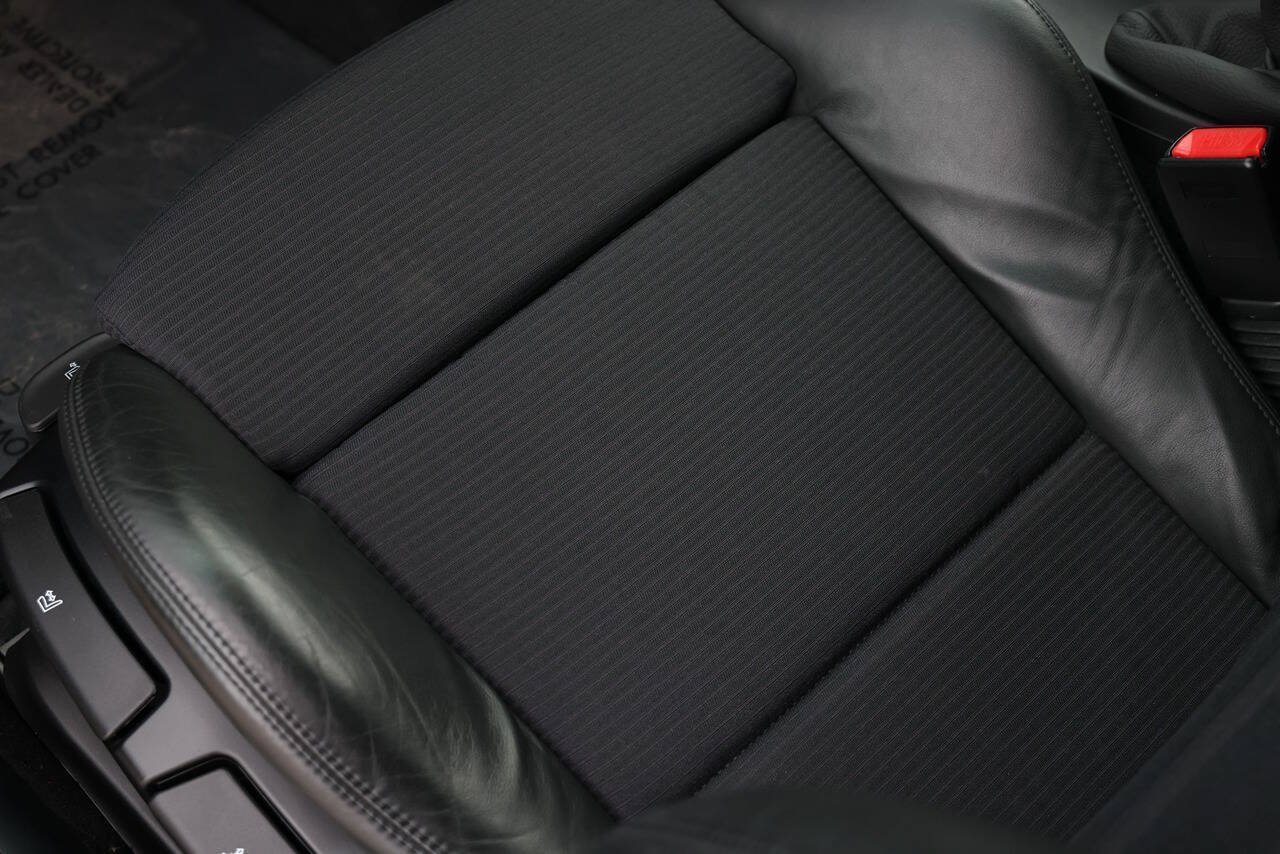 Used 2005 BMW M3 Coupe RWD image 48