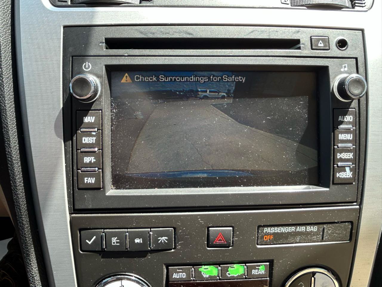 Used 2010 GMC Acadia SLT AWD/4WD image 25
