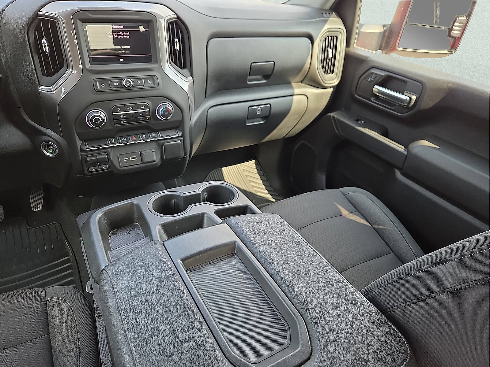 Used 2024 Chevrolet Silverado 2500 Custom w/ Custom Convenience Package AWD/4WD image 12