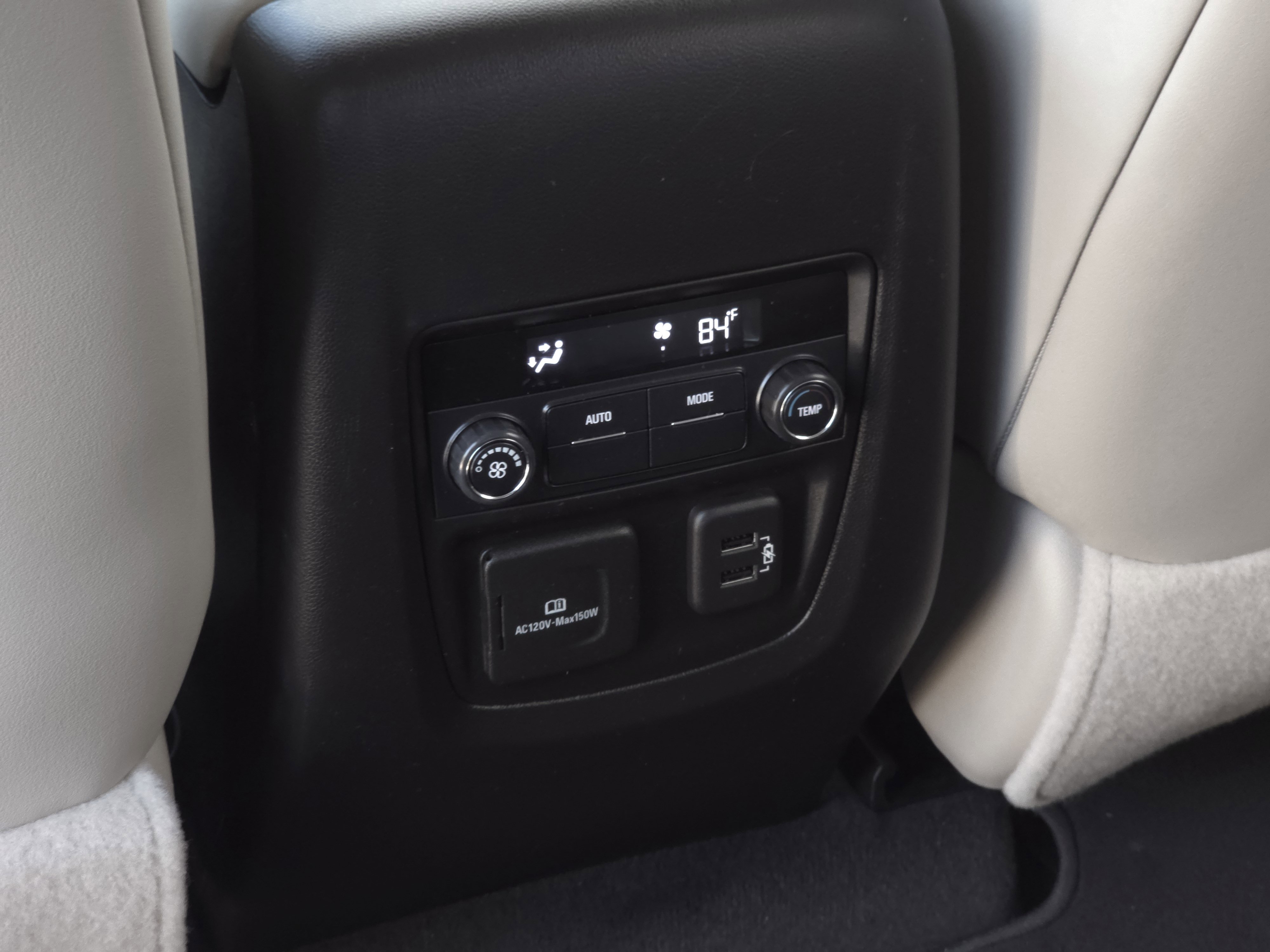 Used 2019 Buick Enclave Essence image 25