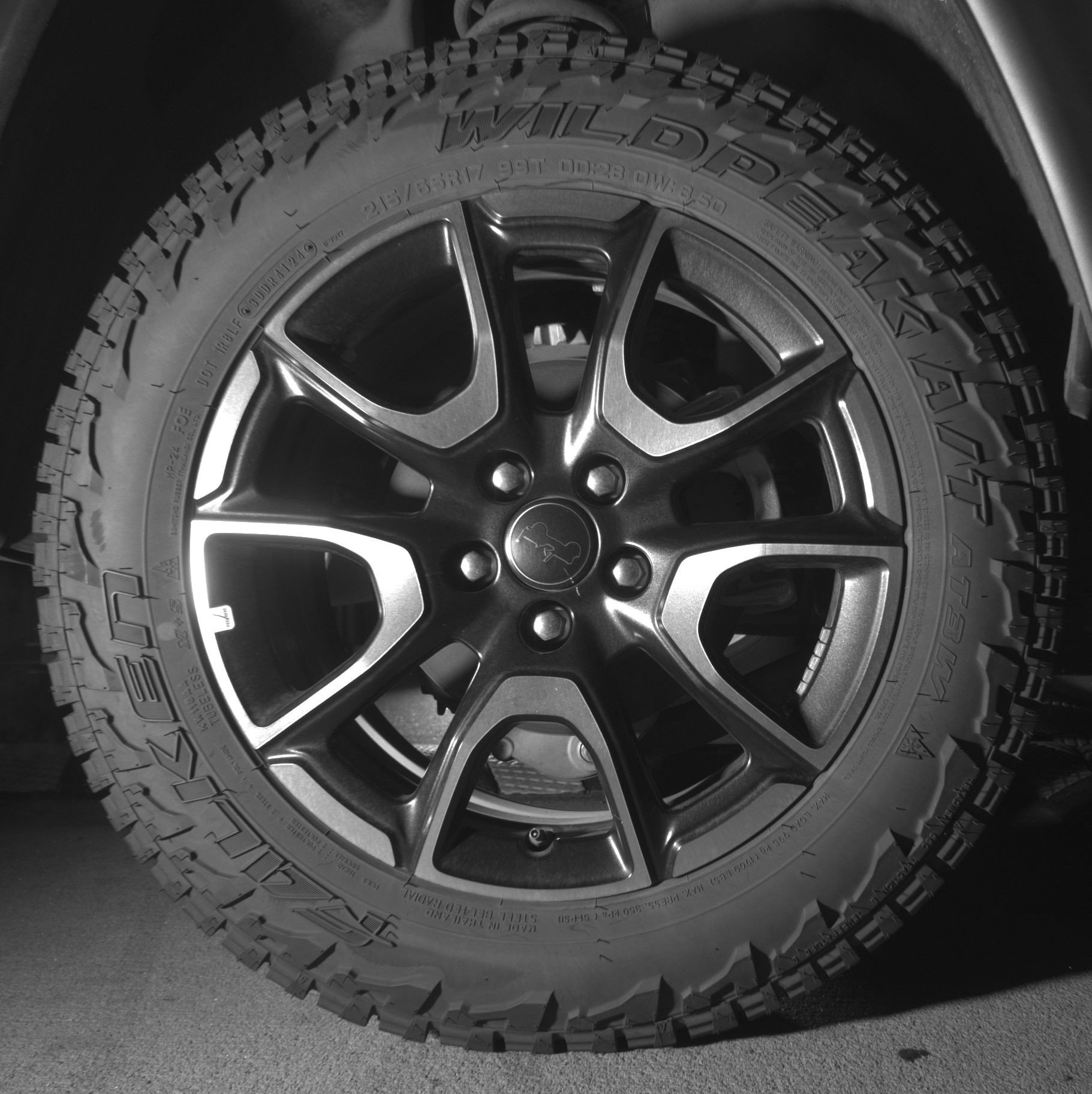 Used 2025 Jeep Compass Trailhawk AWD/4WD image 15