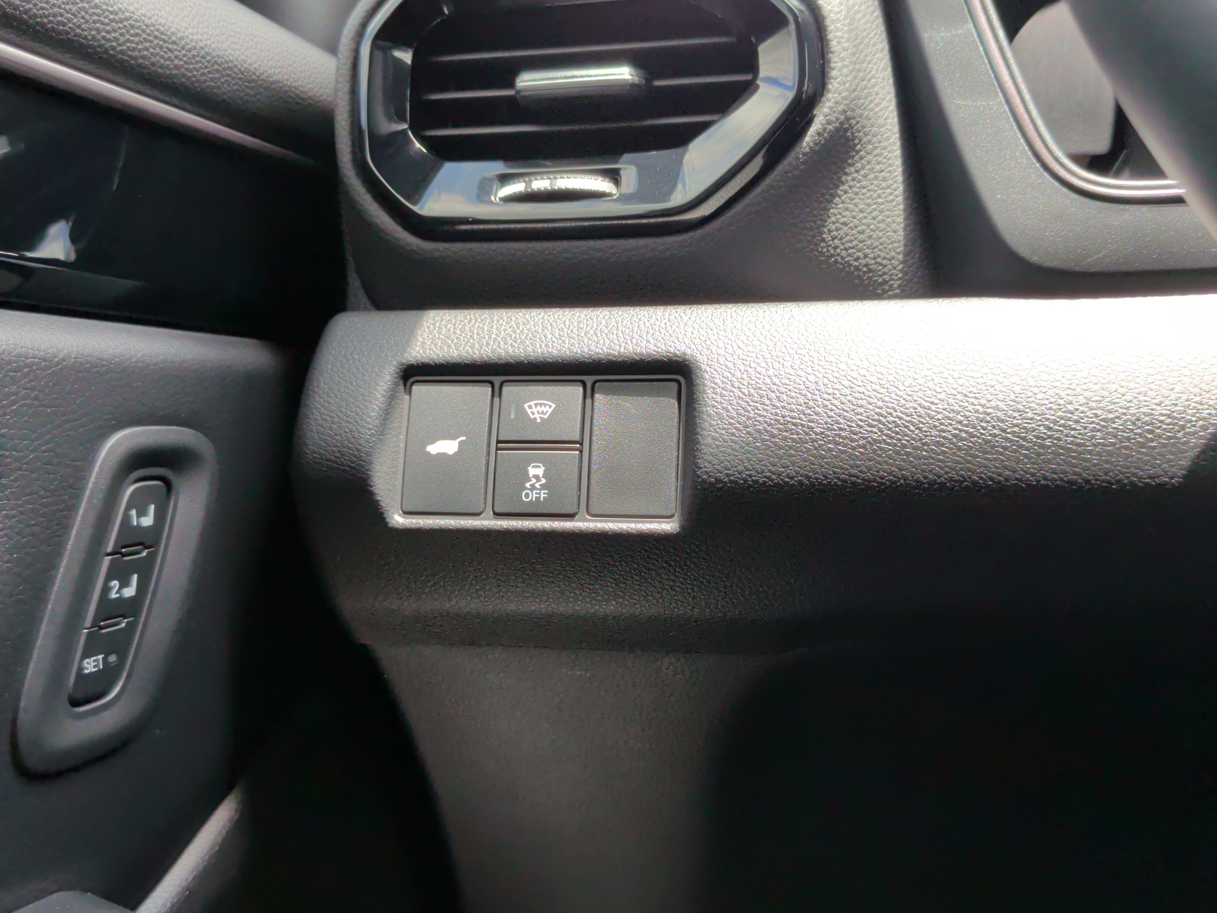Used 2025 Honda Pilot TrailSport image 25