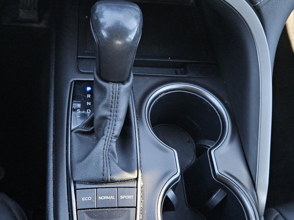 Used 2024 Toyota Camry SE FWD image 15