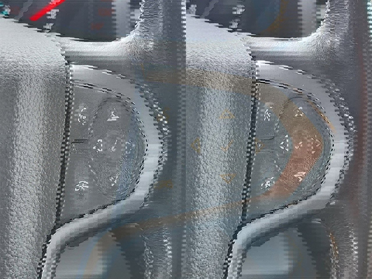 Used 2015 Chevrolet Tahoe LT w/ Luxury Package image 27